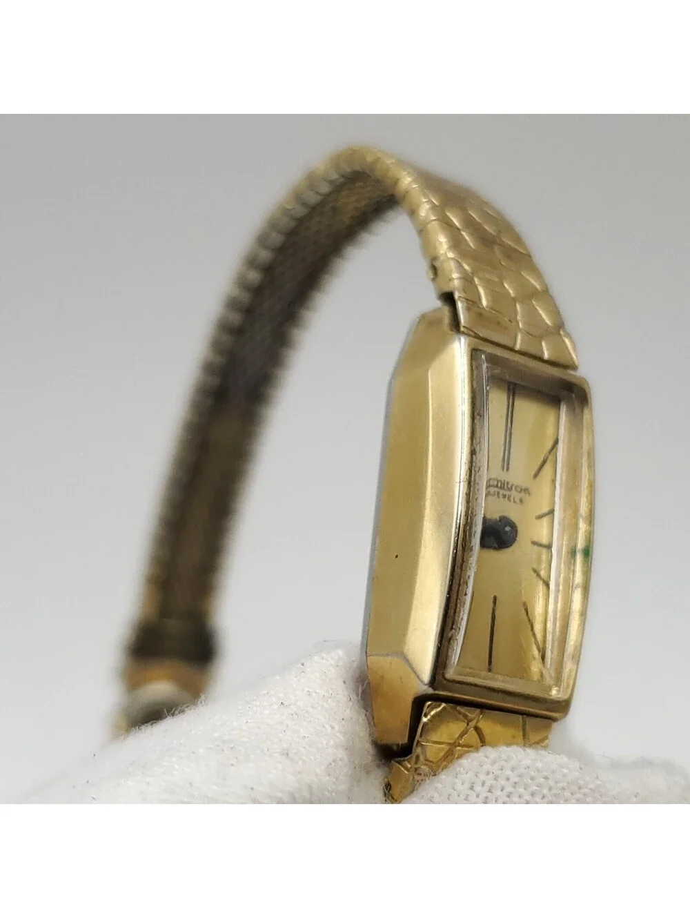 Vintage Armitron Mechanical Wind Womens Watch Running 10mm 10k RGP